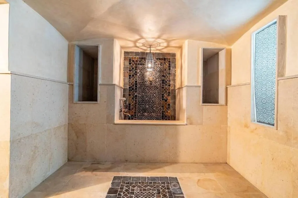 Villa De Luxe Au Coeur De La Palmeraie Avec Piscine Marrakesh Maroc